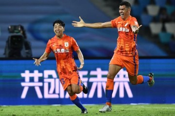澳洲幸运10开奖-【中超】贾德松制胜球郑铮染红 泰山1比0浙江开门红